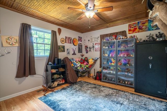 3417 Gimlet Rd, Lawrenceburg, TN 38464