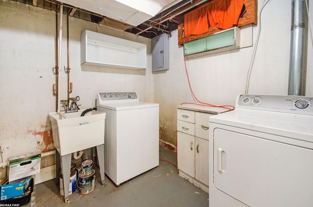 24509 Wood Street, St Clair Shores, MI 48080