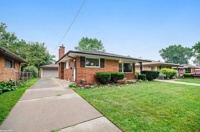 24509 Wood Street, St Clair Shores, MI 48080