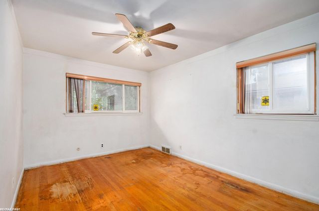 24509 Wood Street, St Clair Shores, MI 48080