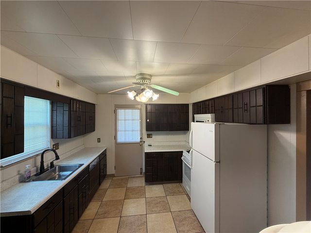 1041 4th Street, Monongahela, PA 15063