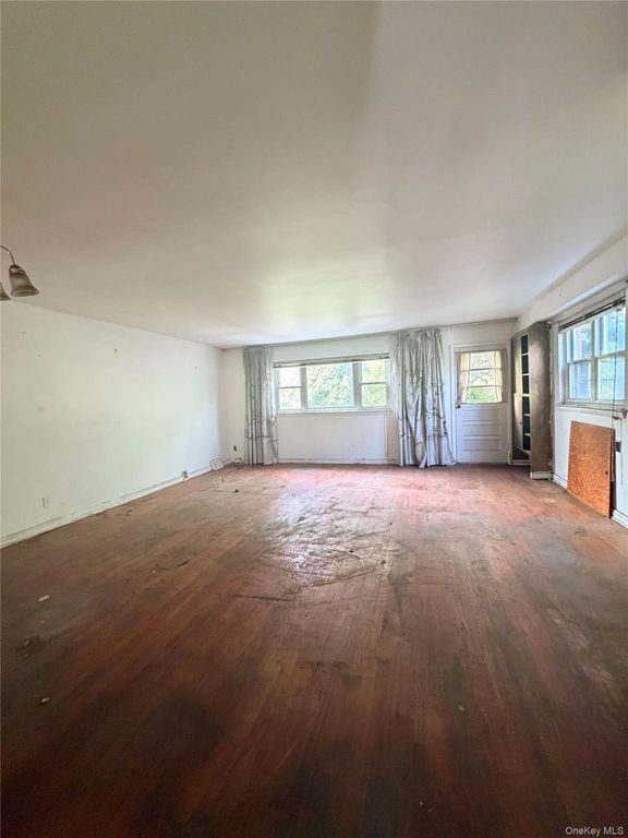 4200 E Tremont Avenue, Bronx, NY 10465 — photo 5
