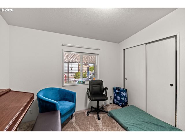 1199 N TERRY St 252, Eugene, OR 97402