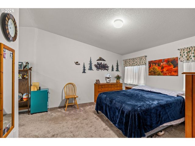 1199 N TERRY St 252, Eugene, OR 97402