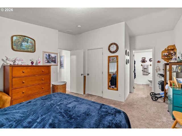 1199 N TERRY St 252, Eugene, OR 97402