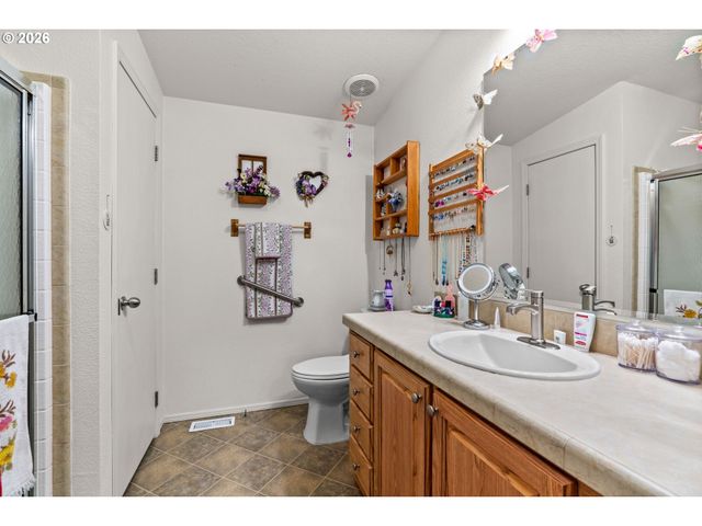 1199 N TERRY St 252, Eugene, OR 97402