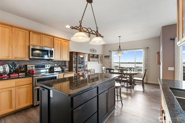 446 SE Viewmont Drive, Moses Lake, WA 98837
