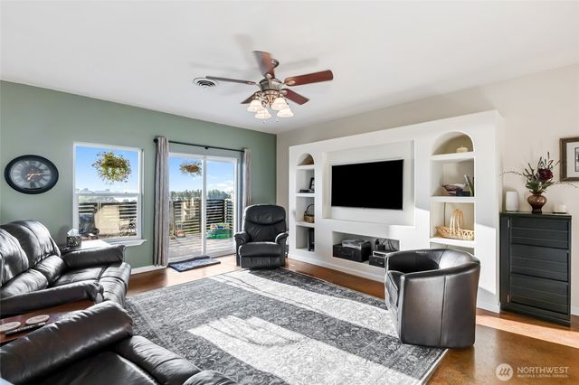 446 SE Viewmont Drive, Moses Lake, WA 98837