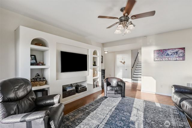 446 SE Viewmont Drive, Moses Lake, WA 98837