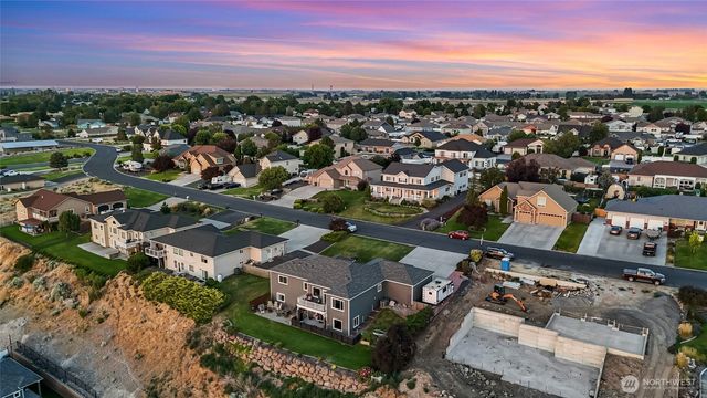 446 SE Viewmont Drive, Moses Lake, WA 98837