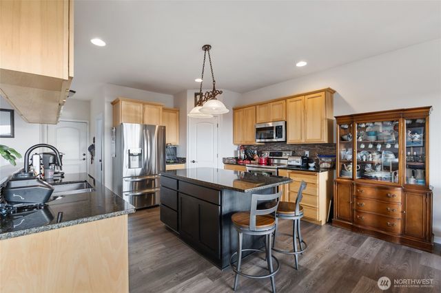 446 SE Viewmont Drive, Moses Lake, WA 98837