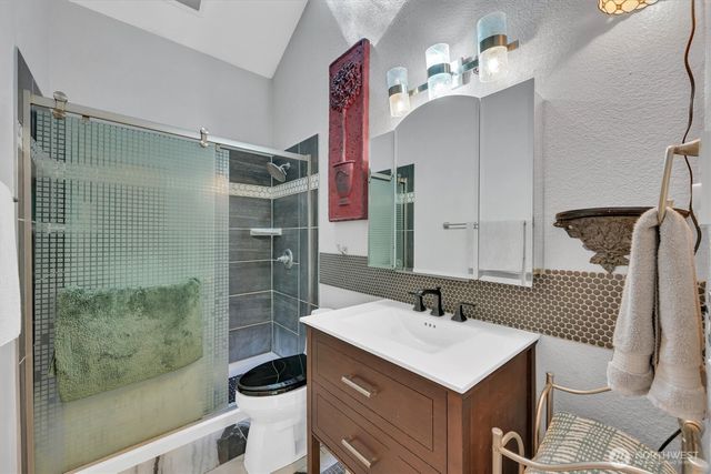 2851 E Mason Lake Drive E, Grapeview, WA 98546