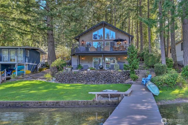 2851 E Mason Lake Drive E, Grapeview, WA 98546