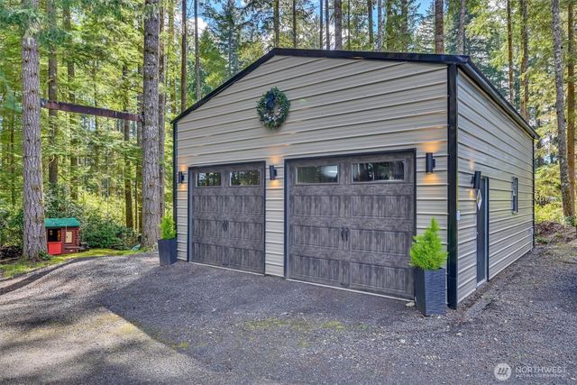2851 E Mason Lake Drive E, Grapeview, WA 98546