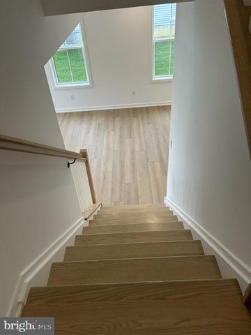 608 KEMLYN RD, Malvern, PA 19355