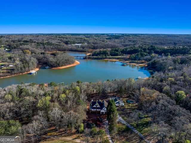 202 Cherry Rose Lane, Hartwell, GA 30643