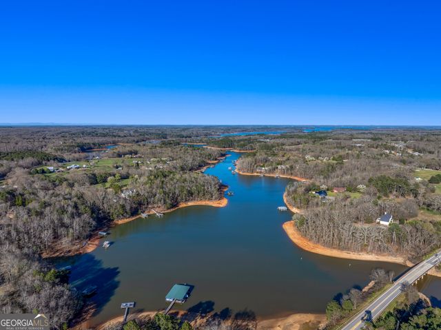 202 Cherry Rose Lane, Hartwell, GA 30643