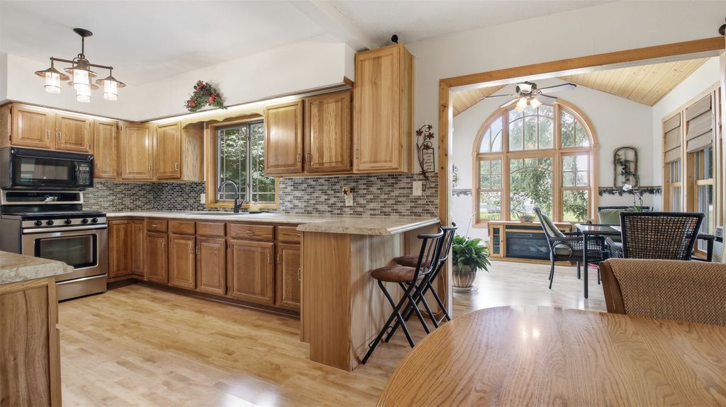 Image 16 of property listing at 23815 County Highway F, New Auburn, WI 54757