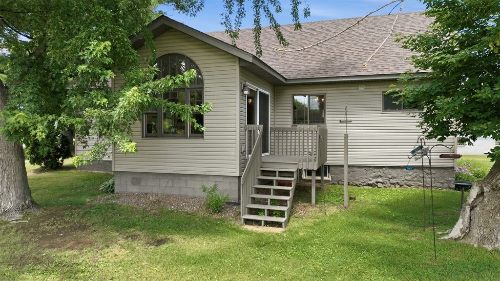 Image 2 of property listing at 23815 County Highway F, New Auburn, WI 54757