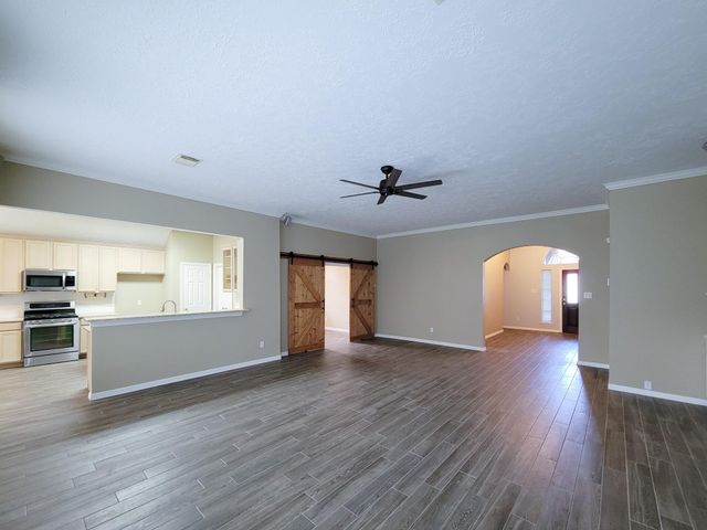 18511 Falcon Crest Drive, Humble, TX 77346