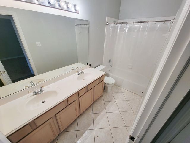 18511 Falcon Crest Drive, Humble, TX 77346