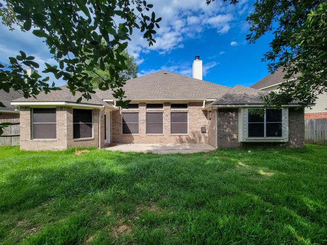 18511 Falcon Crest Drive, Humble, TX 77346