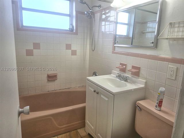 84 NW 75th Ave 1, Miami, FL 33126