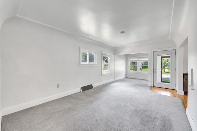 1243 S IRWIN AVENUE, Green Bay, WI 54301