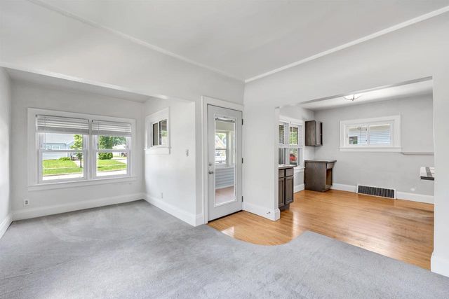 1243 S IRWIN AVENUE, Green Bay, WI 54301