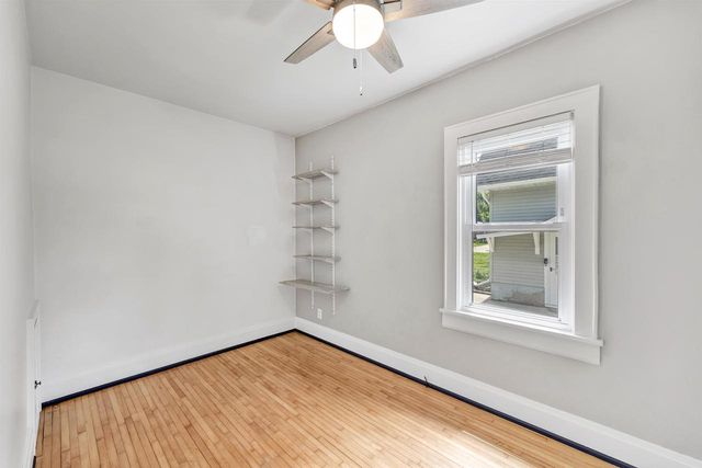 1243 S IRWIN AVENUE, Green Bay, WI 54301