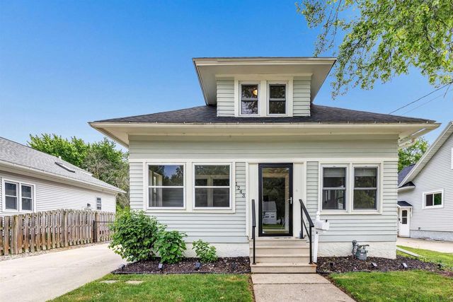 1243 S IRWIN AVENUE, Green Bay, WI 54301