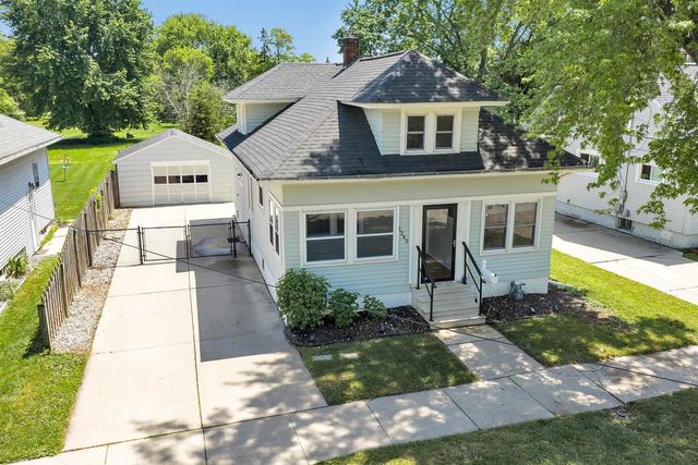 1243 S IRWIN AVENUE, Green Bay, WI 54301