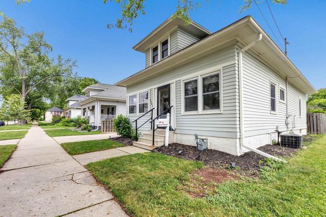 1243 S IRWIN AVENUE, Green Bay, WI 54301