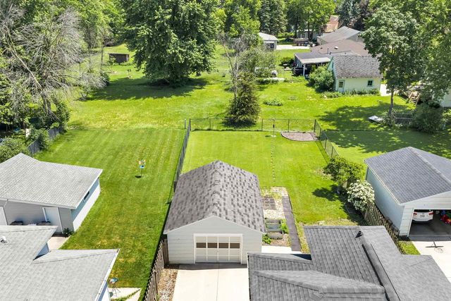 1243 S IRWIN AVENUE, Green Bay, WI 54301