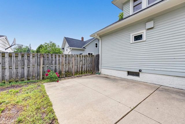 1243 S IRWIN AVENUE, Green Bay, WI 54301