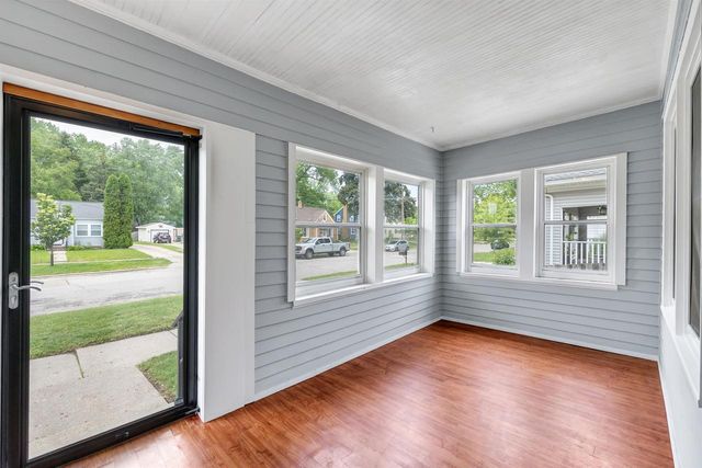 1243 S IRWIN AVENUE, Green Bay, WI 54301