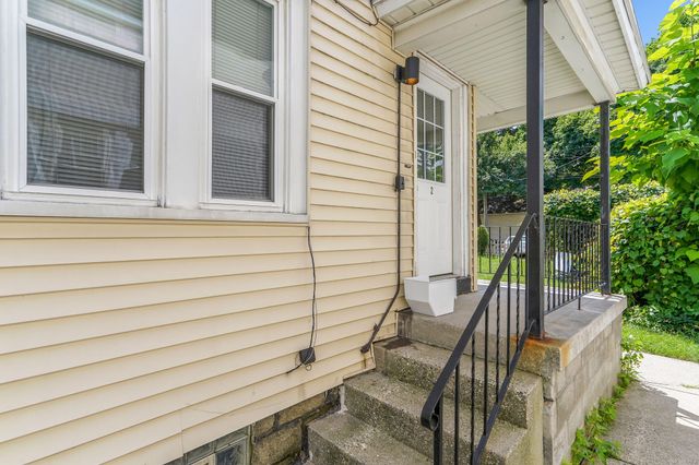 752 Crescent Street Ne, City Of Grand Rapids, MI 49503