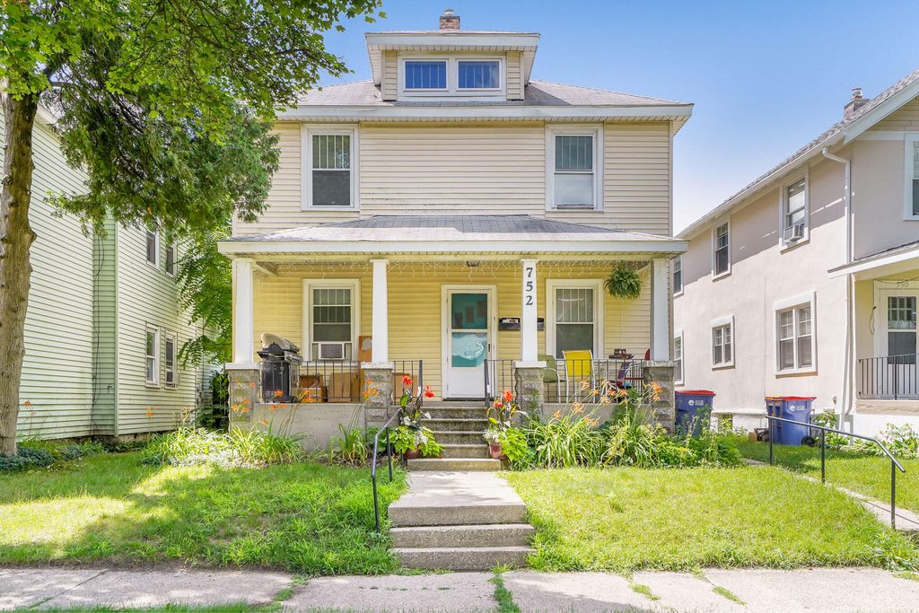752 Crescent Street Ne, City Of Grand Rapids, MI 49503