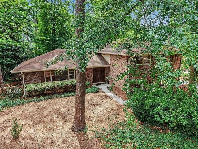 2113 Lavista Circle, Tucker, GA 30084