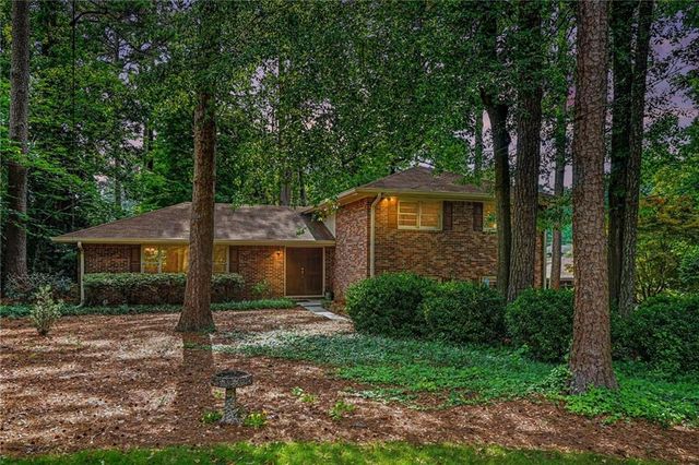2113 Lavista Circle, Tucker, GA 30084
