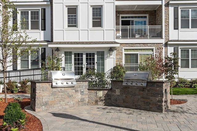 320 Middlesex Ave D206, Medford, MA 02155