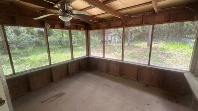 16 Caddo Drive, Huntsville, TX 77320