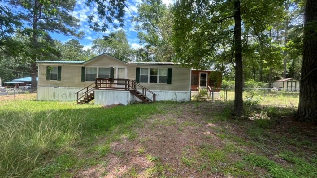 16 Caddo Drive, Huntsville, TX 77320