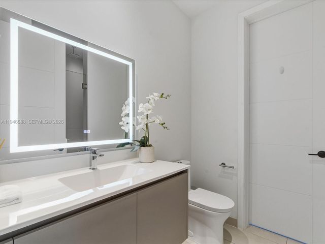 1030 15th St 213, Miami Beach, FL 33139