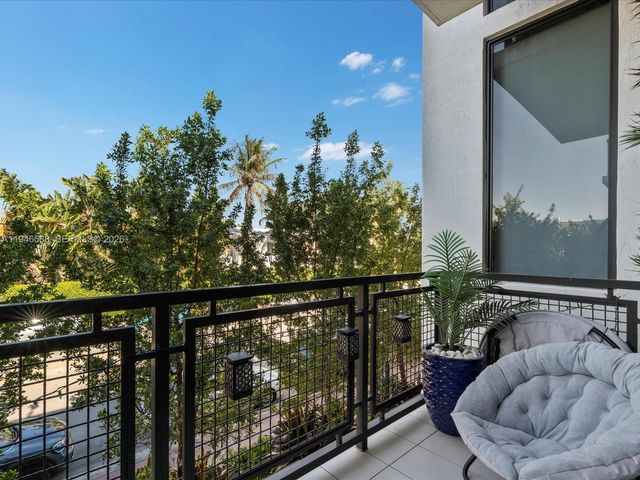 1030 15th St 213, Miami Beach, FL 33139