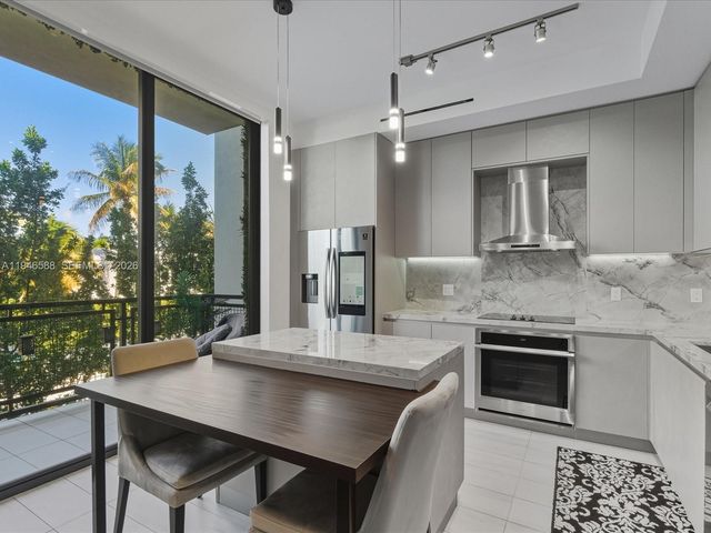 1030 15th St 213, Miami Beach, FL 33139