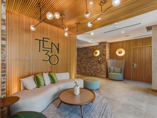 1030 15th St 213, Miami Beach, FL 33139