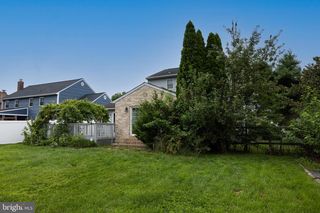 6 FERN CT, Newark, DE 19702