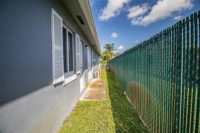 2432 Sherman Street, Hollywood, FL 33020