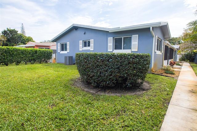 2432 Sherman Street, Hollywood, FL 33020